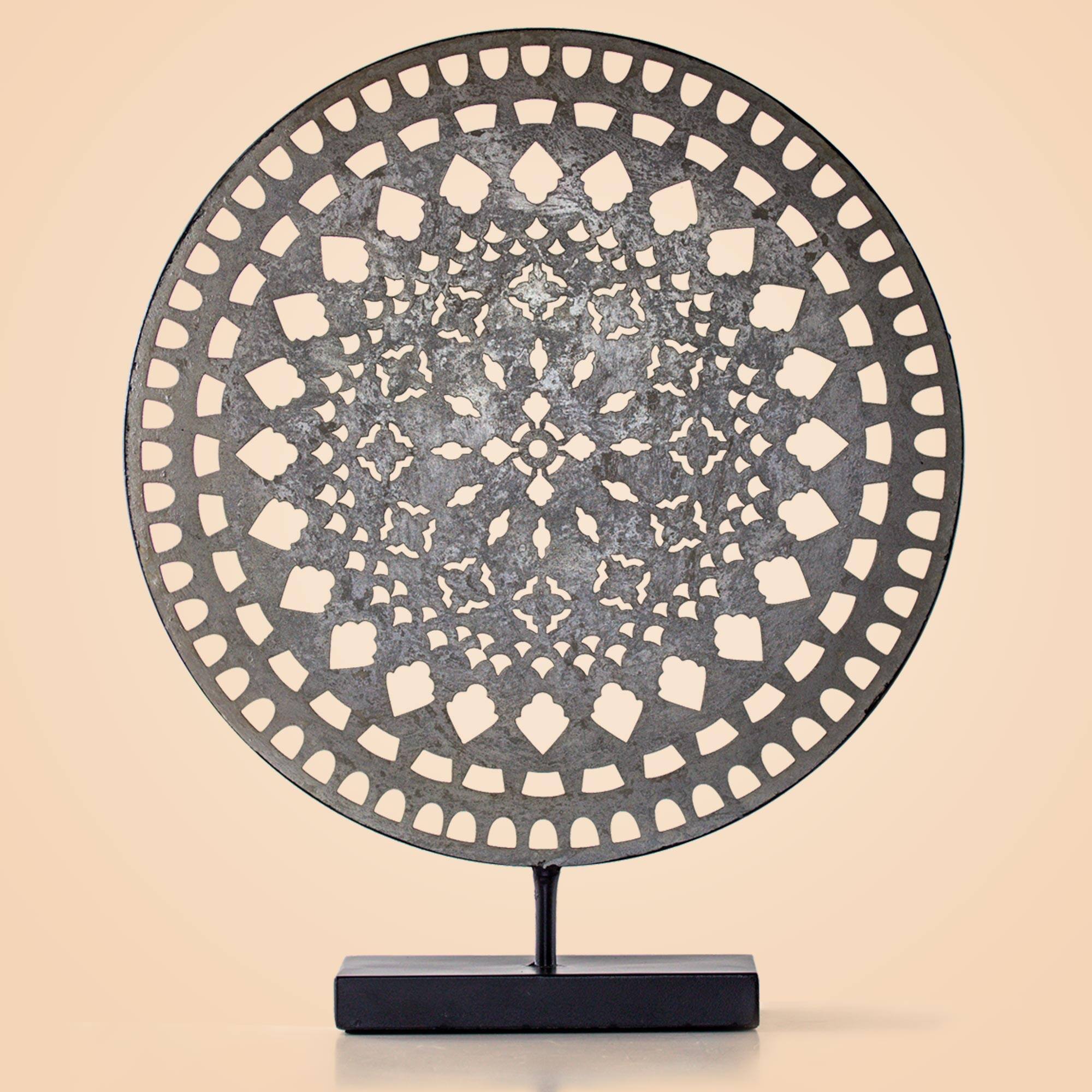 19" Silver Rustic Metal Medallion Sculpture